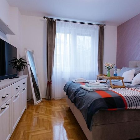 Apartman Kristina 4* Subotica Buitenkant foto