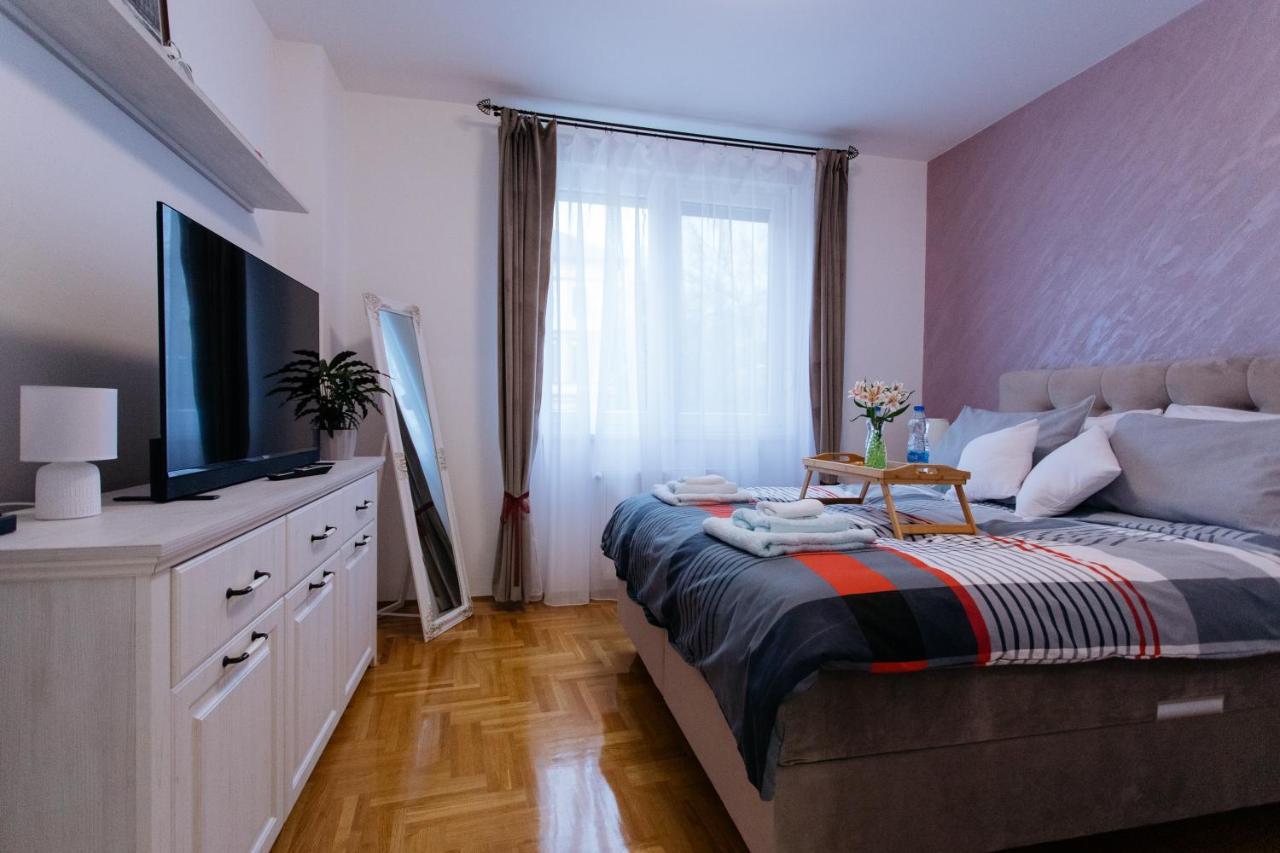 Apartman Kristina 4* Subotica Buitenkant foto